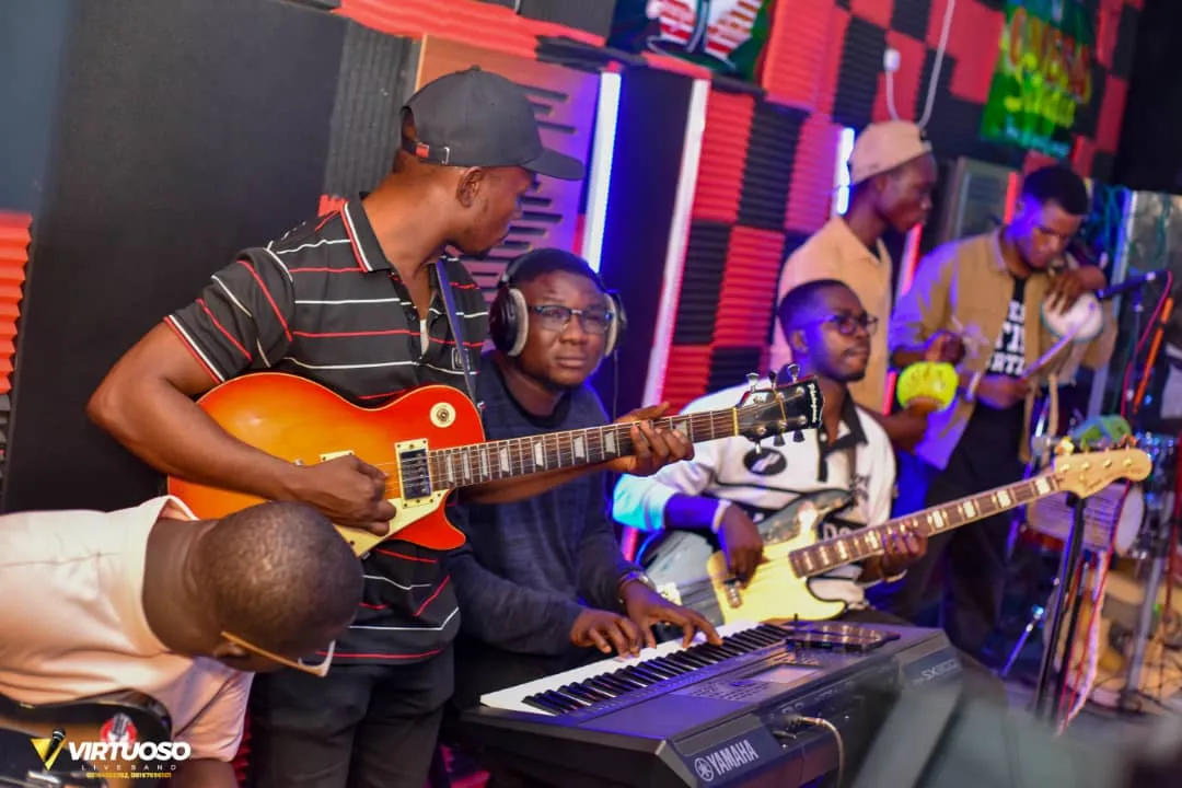 Aare & The Virtuoso Band 5