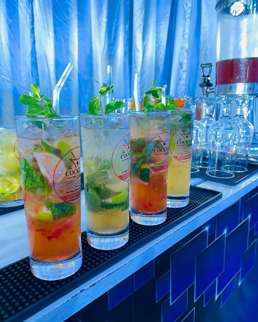 Drinks & Mixology  10