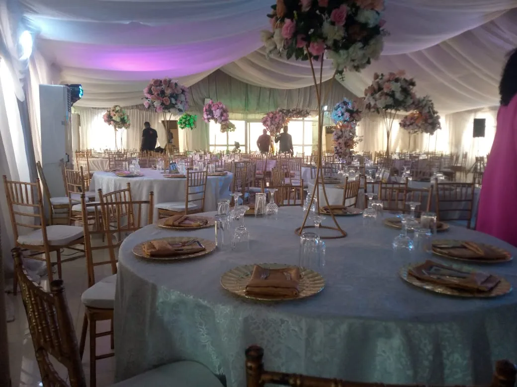 Banquet hall  15