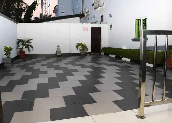 Outdoor Lounge 1
