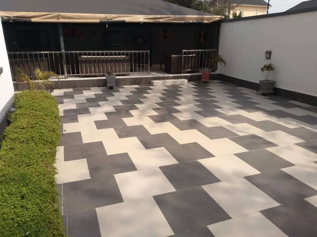 Outdoor Lounge  10