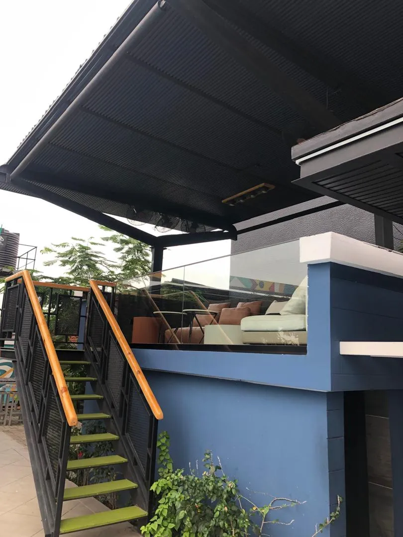 Pool Bar 5