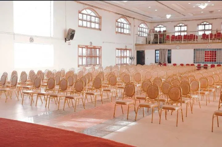 Banquet hall  10
