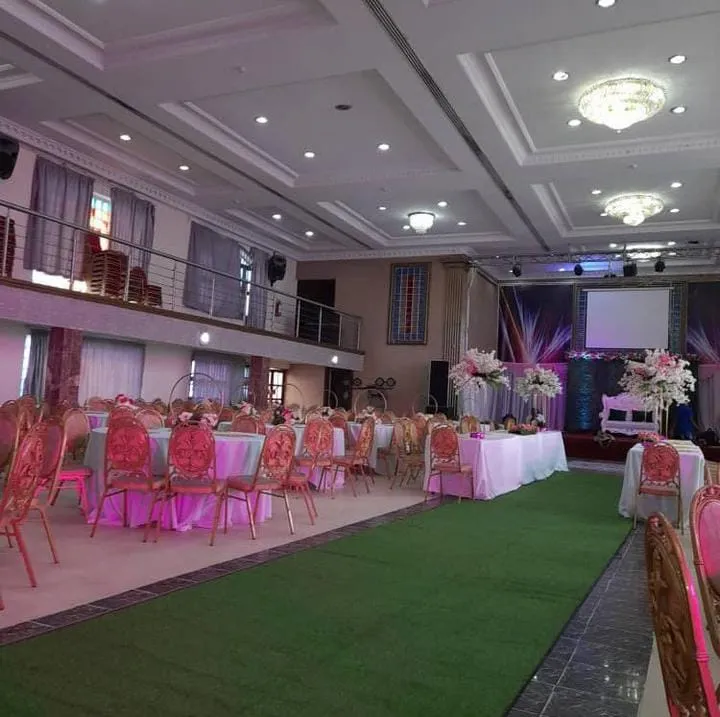 Banquet hall  13