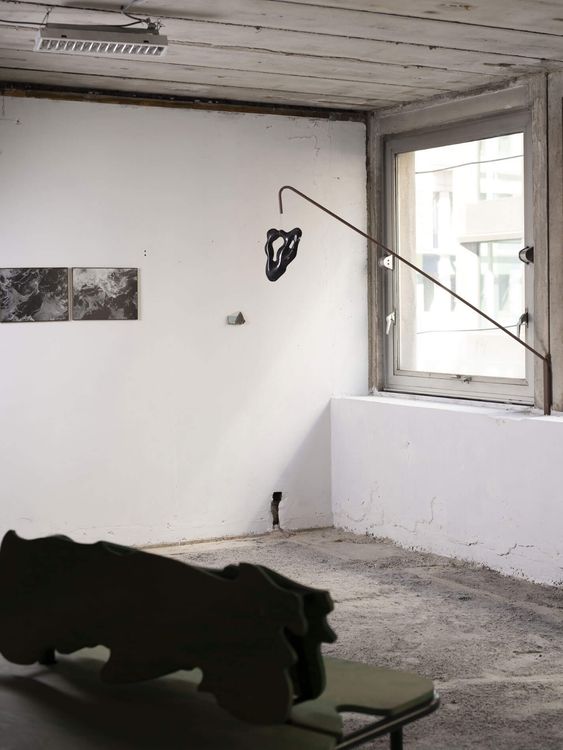 (SUR)MONTAGE