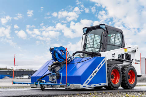 Nuovo accessorio: idropulitrice per pale compatte Bobcat