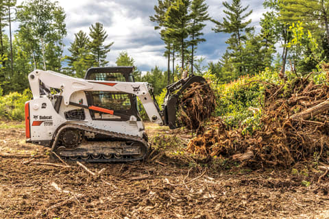 Bobcat T770 Compact Track Loader with Root Grapple