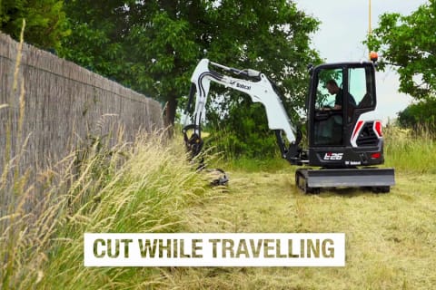 Faucheuse à fléaux avec mise à niveau automatique Bobcat