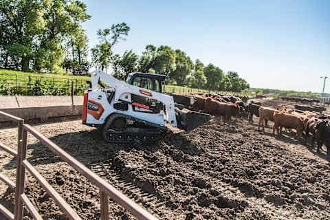 Bobcat T770 Compact Track Loader With Auger Attachment Digs Burrowing