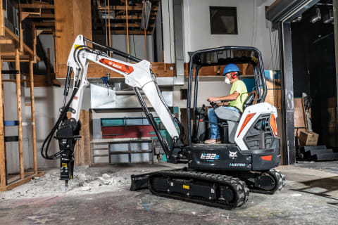 The battery-electric Bobcat E32e compact excavator supports work on environmentally sensitive worksites and allow users to operate indoors, where diesel exhaust is restricted.