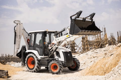 Présentation de la chargeuse-pelleteuse Bobcat B730 de série M