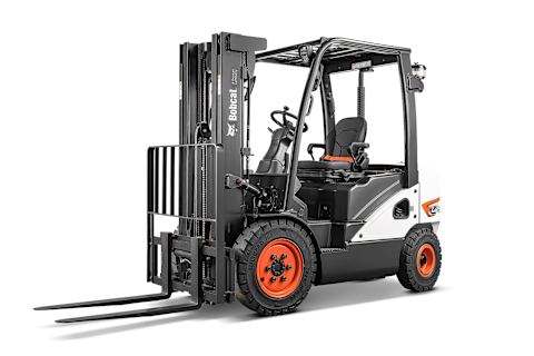 A studio image of the frontal view of the Bobcat D25S-7 Diesel Forklift