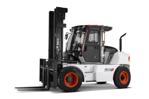 A studio image of the frontal view of the Bobcat D90S-9 Diesel Forklift