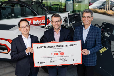 One Year Later: Doosan Bobcat Helped to Restore 553 Local Businesses in Earthquake-affected Turkey