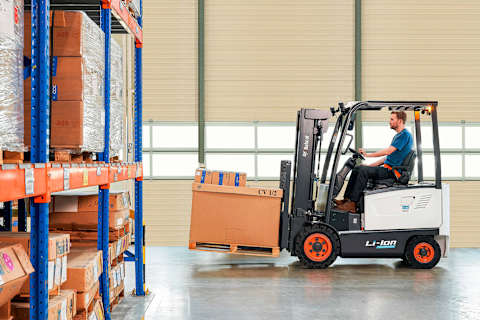 Electric Forklifts 3t, 4 wheel (Cushion) – 7-Series – Bobcat Electric Forklifts 3t, 4 wheel (Cushion) – 7-Series – Bobcat