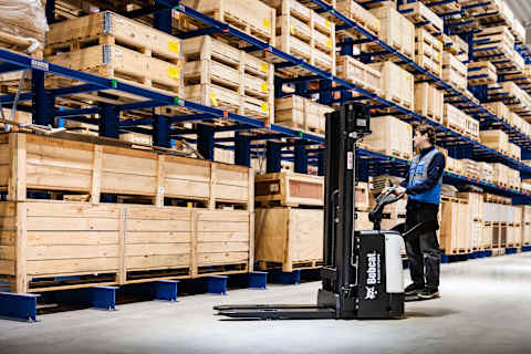 Built for Busy Warehouses: Reliable, Fast, and Efficient