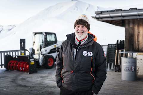 Winterdienst extrem:  Hüttengaudi mit drei Bobcats auf 2.000 Metern