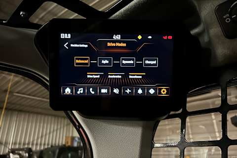 Drive modes on the 8" Touch Display on a Bobcat Pro Loader