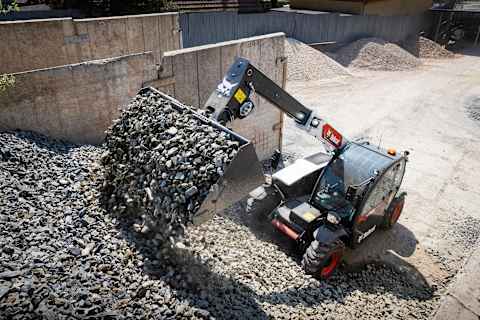 Key Attachments for Telehandlers (Buckets, Forks, Winches) and Their Use Cases