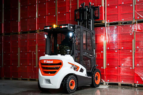 Bobcat Forklifts Keep 24/7 Port Logistics Moving at Gioia Tauro