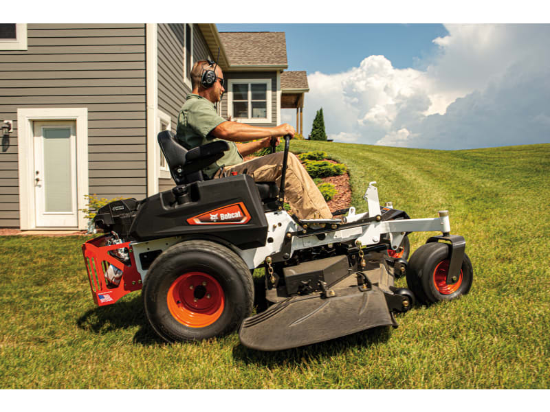 Cortador de Giro-Zero ZT3000 – Doosan Bobcat Brasil