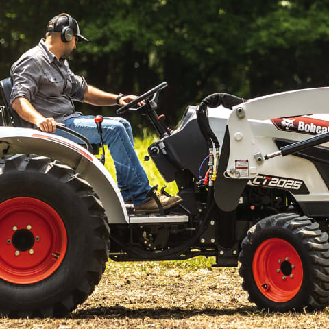 Tractors (Compact, Sub-Compact & Articulating) - Bobcat Company