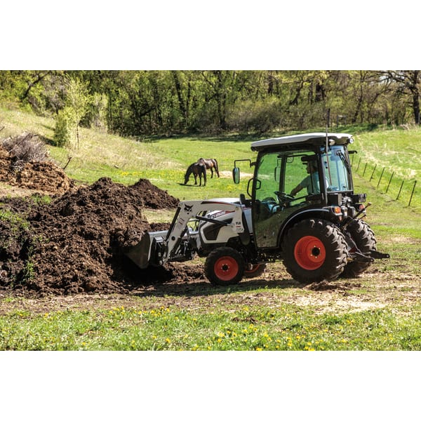 2000 Platform Compact Tractors (25-40 hp) – Bobcat Company