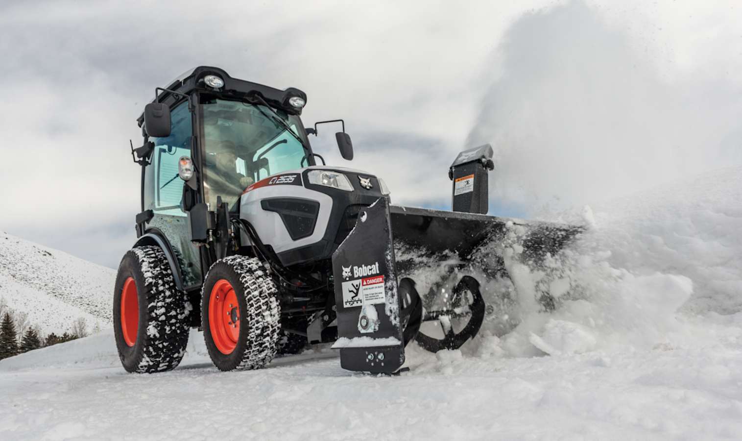 Bobcat CT2535 Compact Tractor, photo 3 of 5