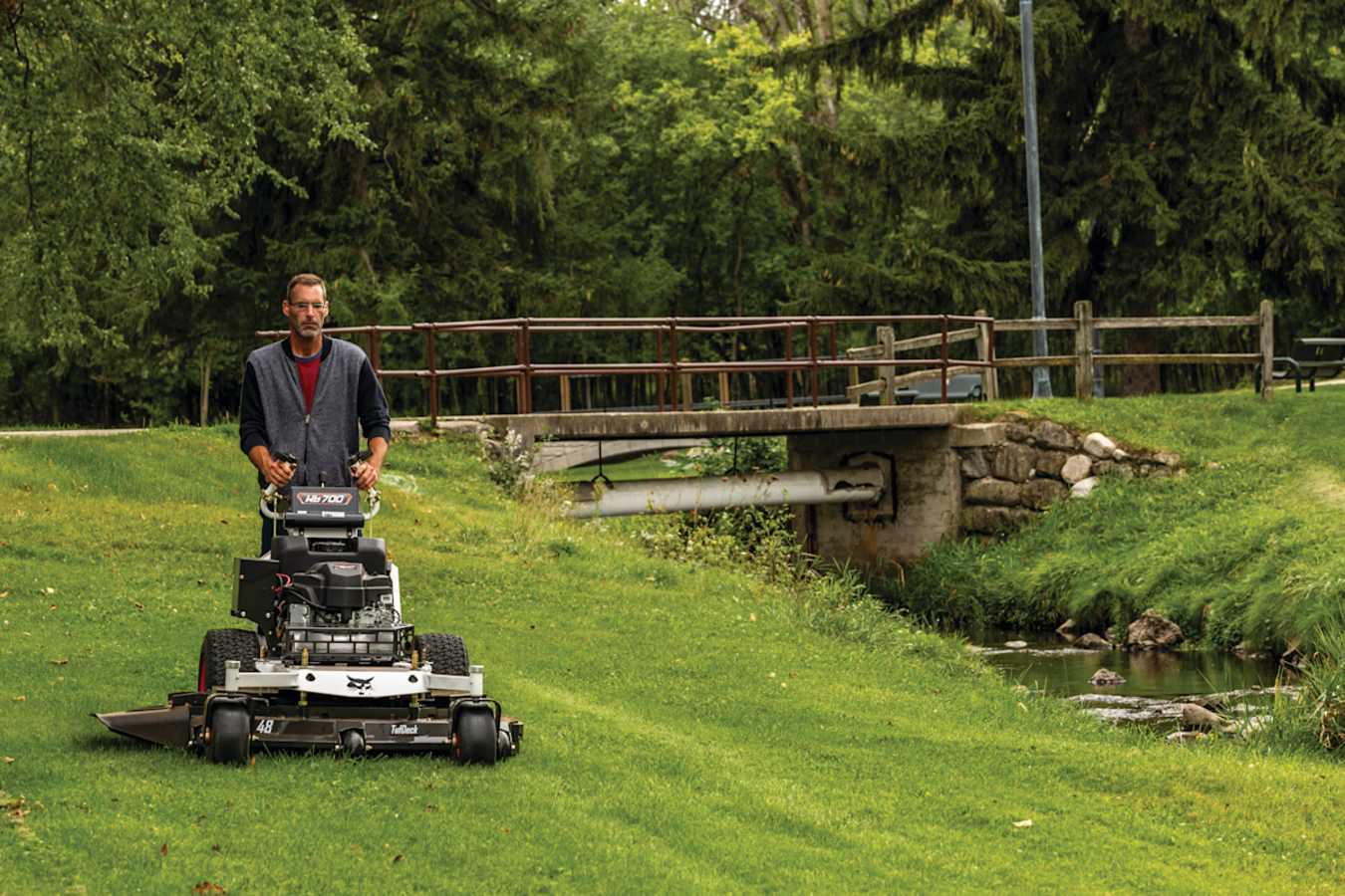 Bobcat WB700 Walk-Behind Mower, photo 5 of 6
