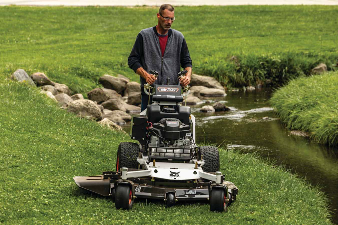Bobcat WB700 Walk-Behind Mower, photo 4 of 6