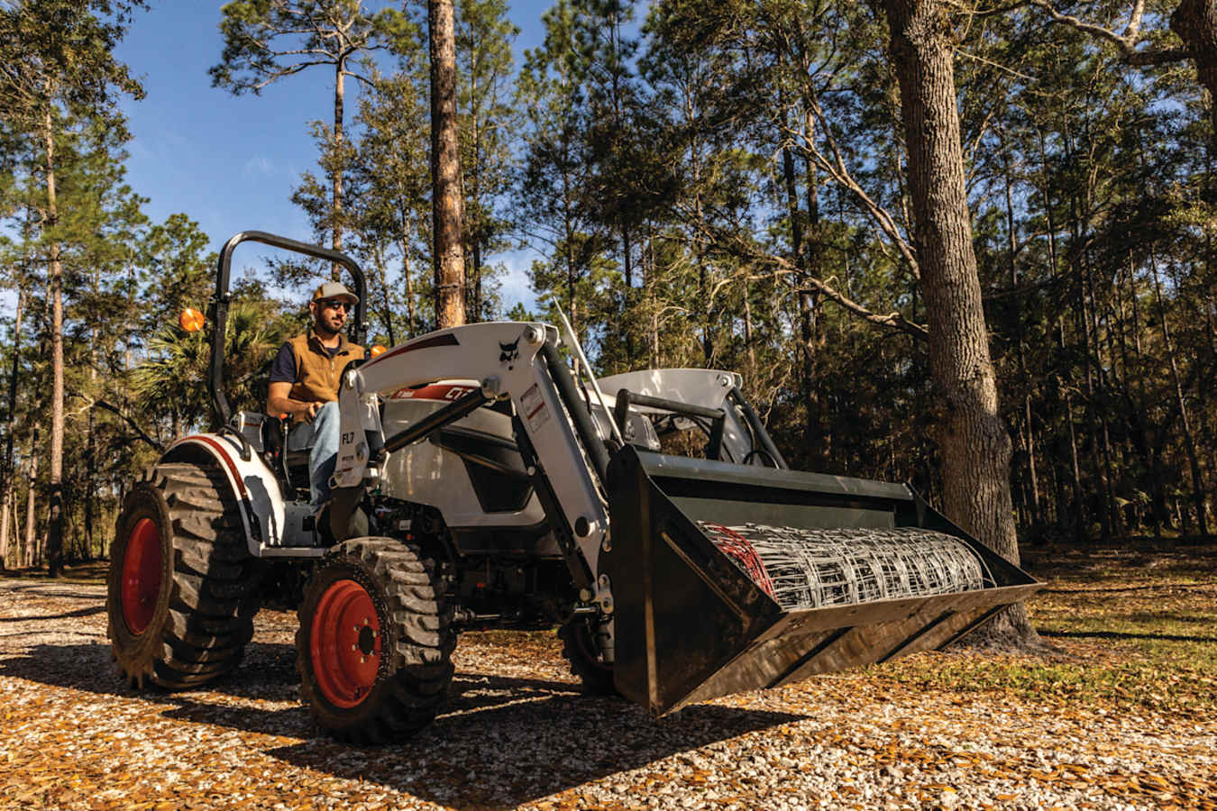 Bobcat CT2025 Compact Tractor, photo 5 of 8