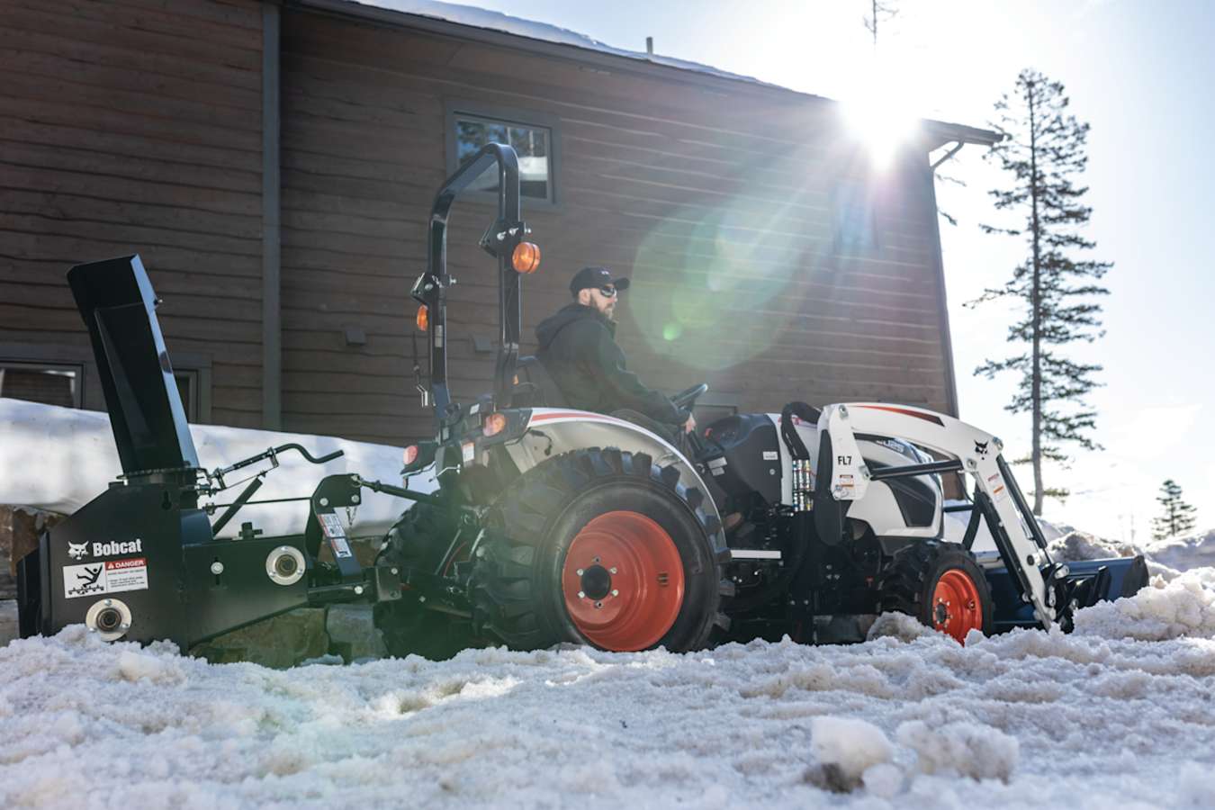 Bobcat 32×60 Snowblower, photo 2 of 2