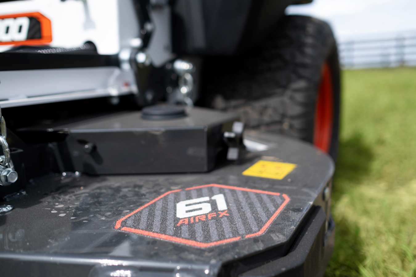 Bobcat ZT6100 Zero-Turn Mower, photo 7 of 9