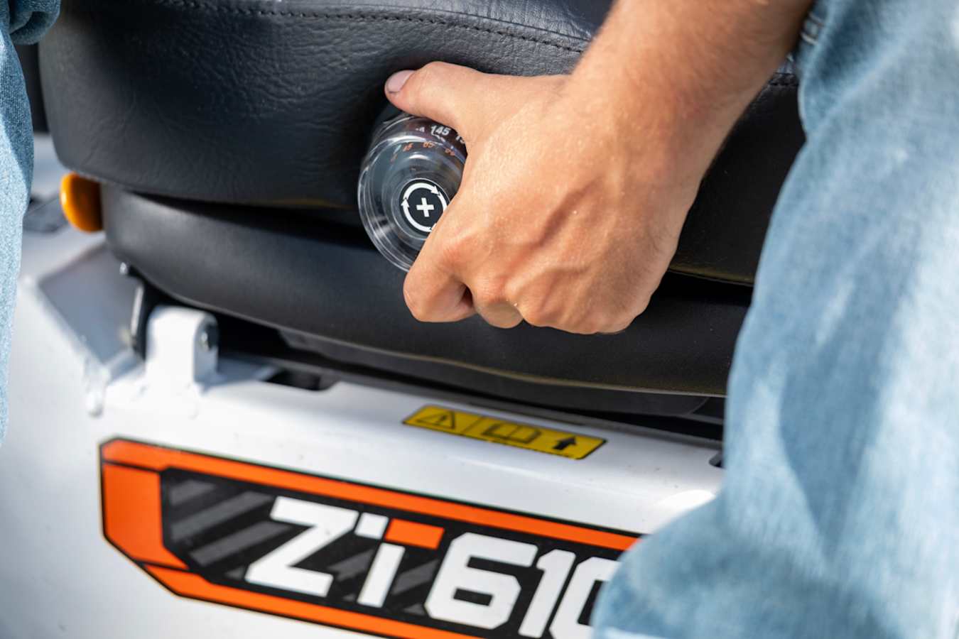 Bobcat ZT6100 Zero-Turn Mower, photo 9 of 9