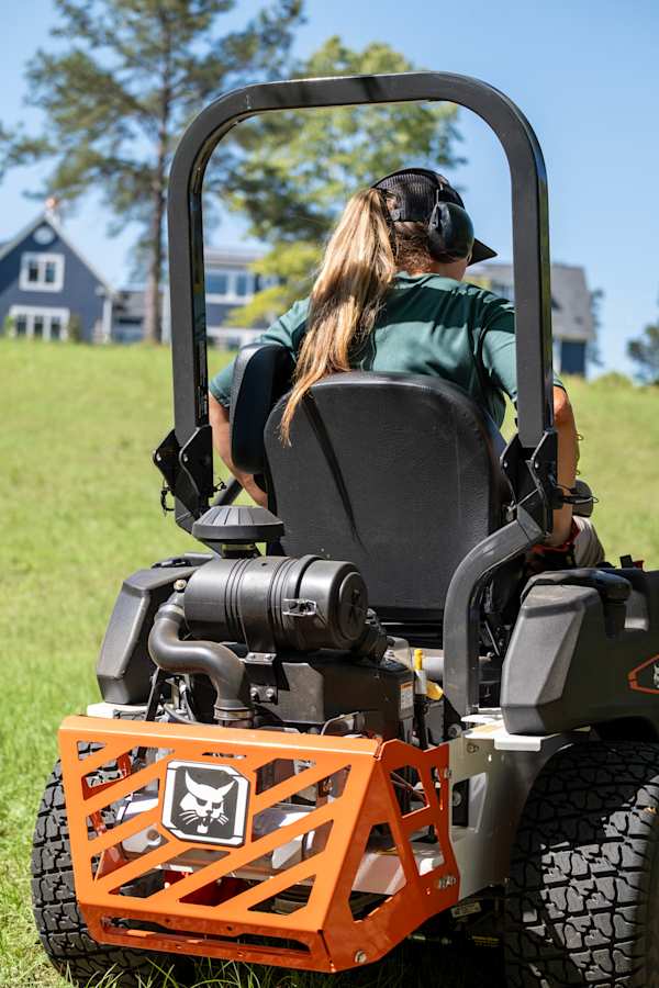 Bobcat ZT3500 Zero-Turn Mower, photo 8 of 8