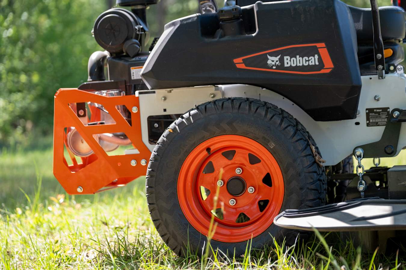 Bobcat ZT3500 Zero-Turn Mower, photo 7 of 8