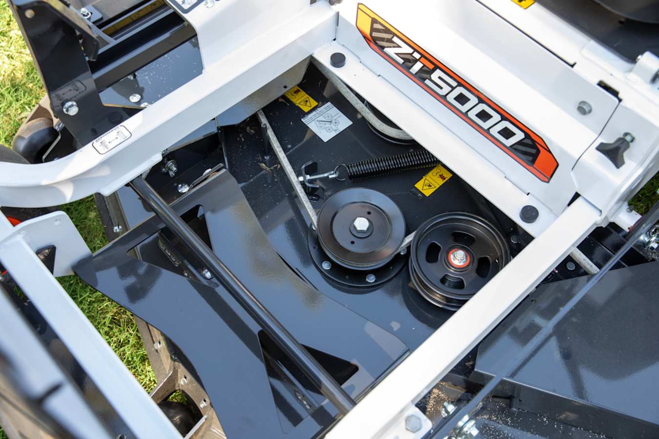 Bobcat ZT5000 Zero-Turn Mower, photo 6 of 9