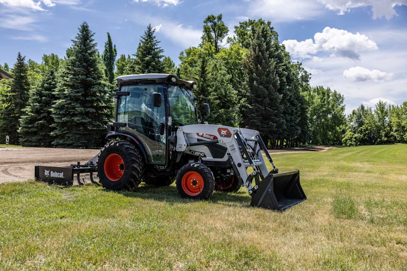 Bobcat CT2540 Compact Tractor, photo 2 of 8