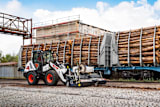 L95 Compact Wheel Loader — 4