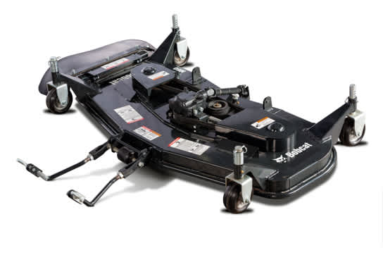 Accesorio cortacésped de montaje central para tractores compactos Bobcat.