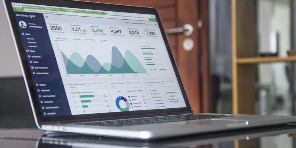 4 Tips To Better Manage Fluctuating Business Income