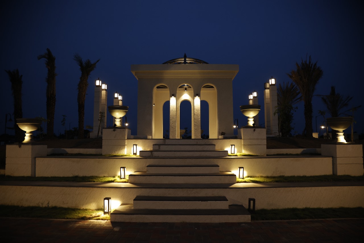 Clubhouse & Amenities