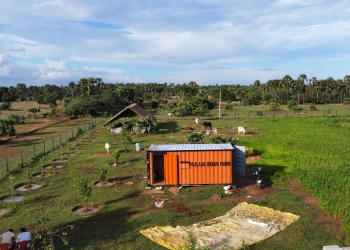 Paalaar Urban Farms: tent