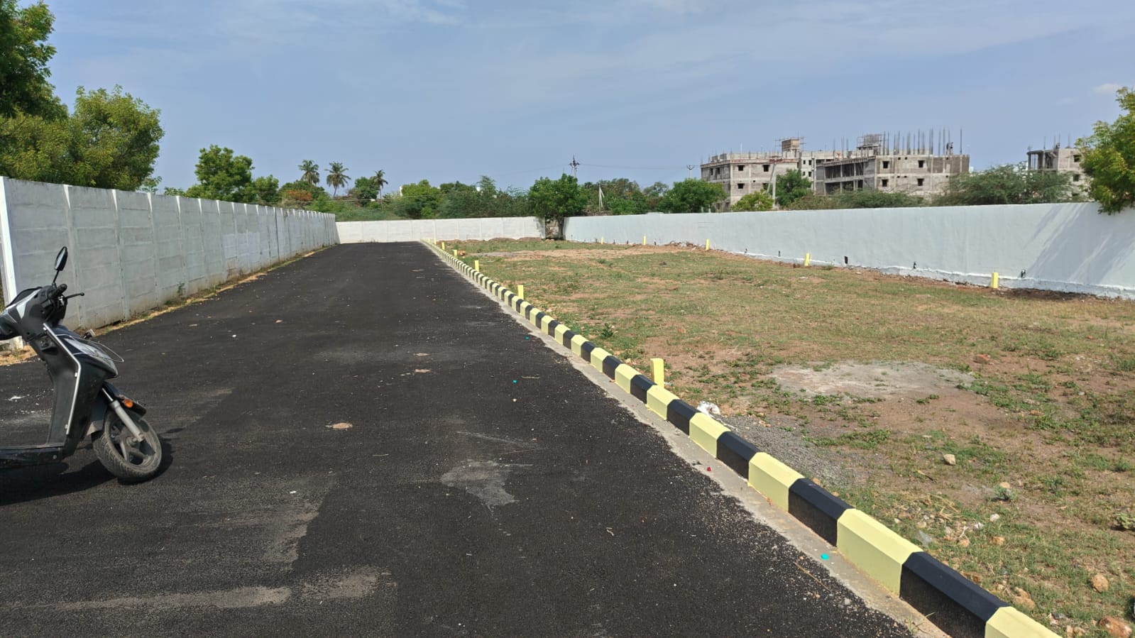 Srinivasa Palms, Singaperumal Koil, 2 km from GST Road