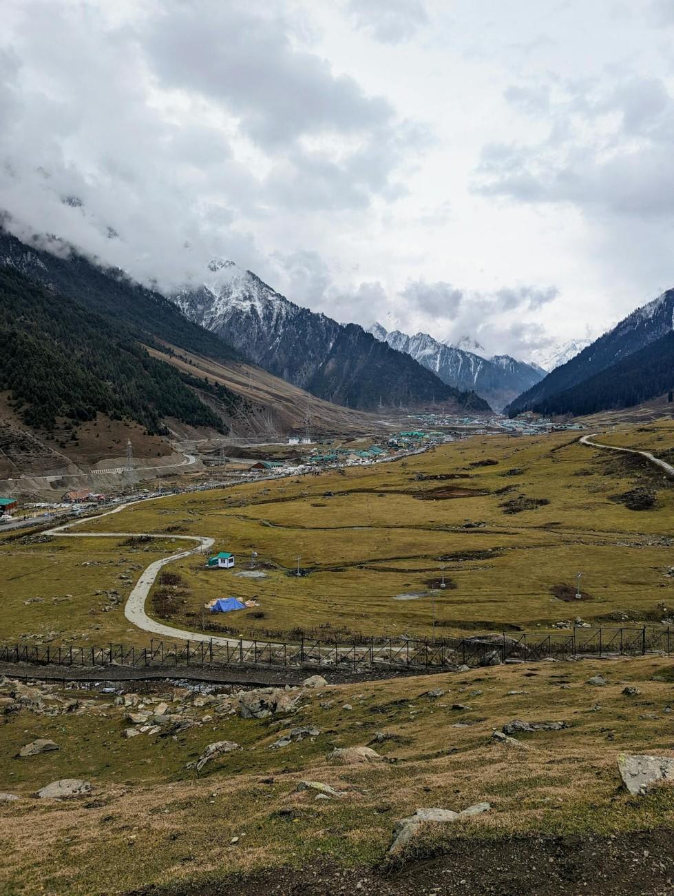 Kashmir Heavenly Himalayas & Dal Lake Majesty