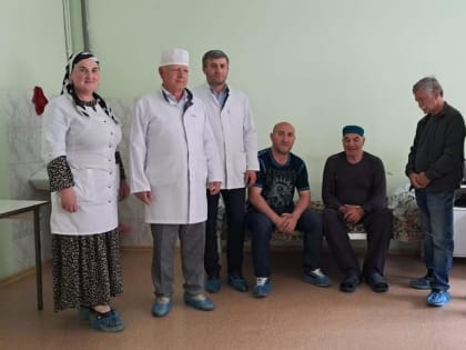 Магомед Абдулаев и Магомед Адалов посетили ЦРБ Тляратинского района