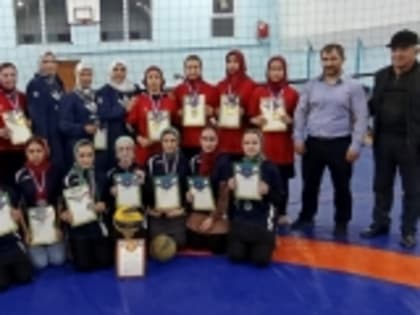 В селе Нижнее Инхо состоялся турнир по волейболу среди девушек