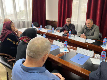 Сергей Меликов в Дахадаевском районе встретился с семьями участников СВО