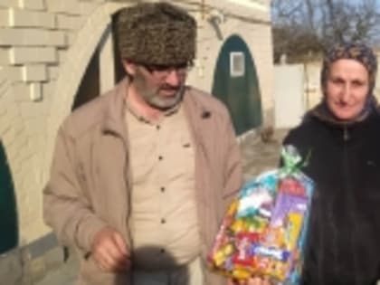 Семье кавалера ордена Мужества из села Цилитль Ахмеда Магомедова вручили подарки