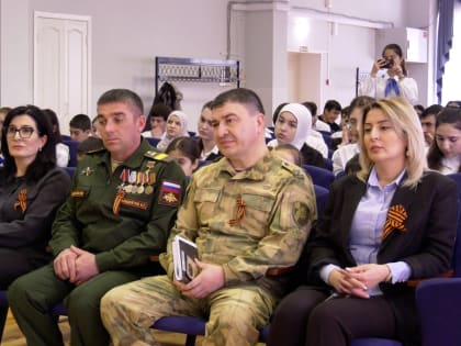 Школьники Дербента встретились с участником специальной военной операции Казанфером Сейидметовым